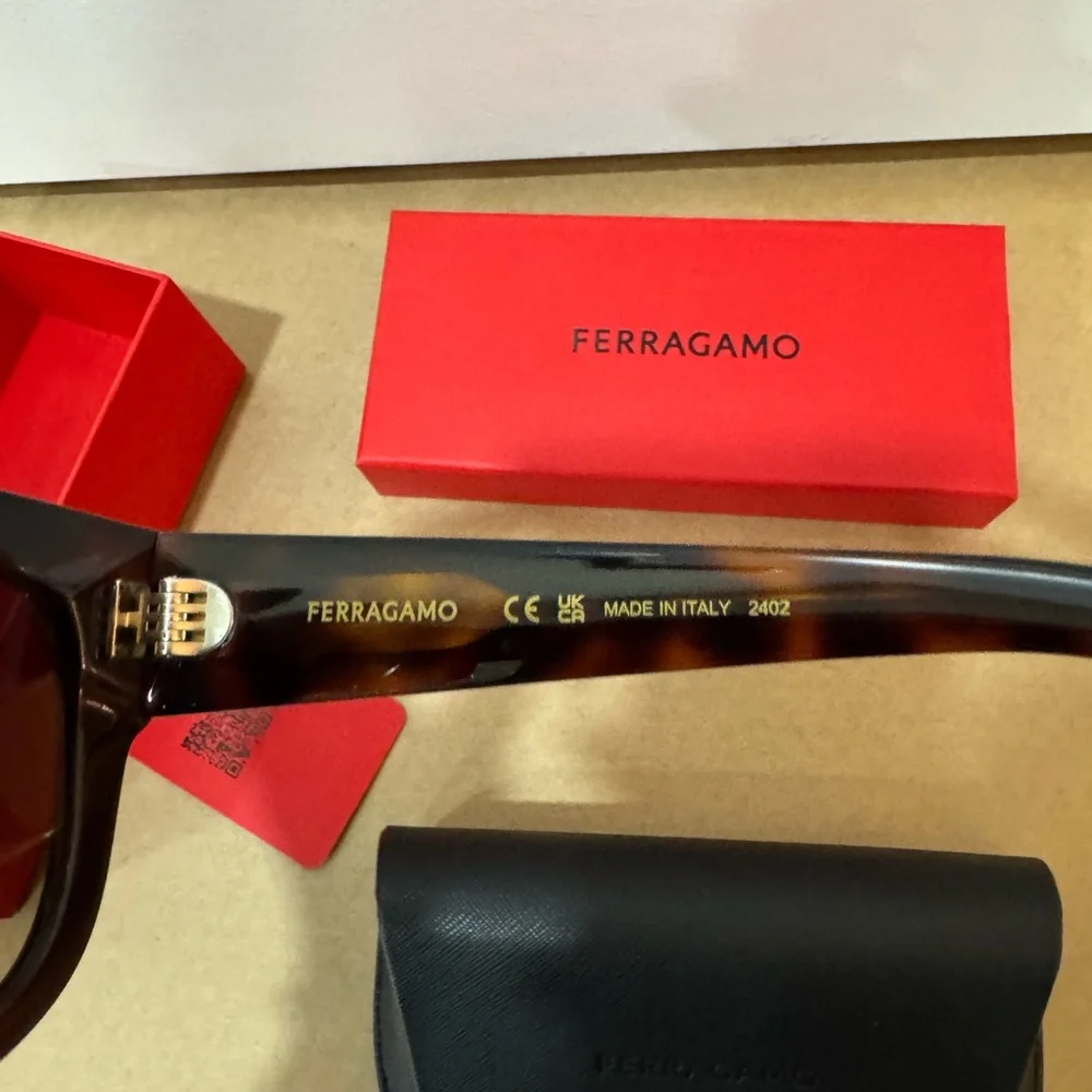 Salvatore Ferragamo Brown Tortoise Rivets 51MM Teacup Sunglasses